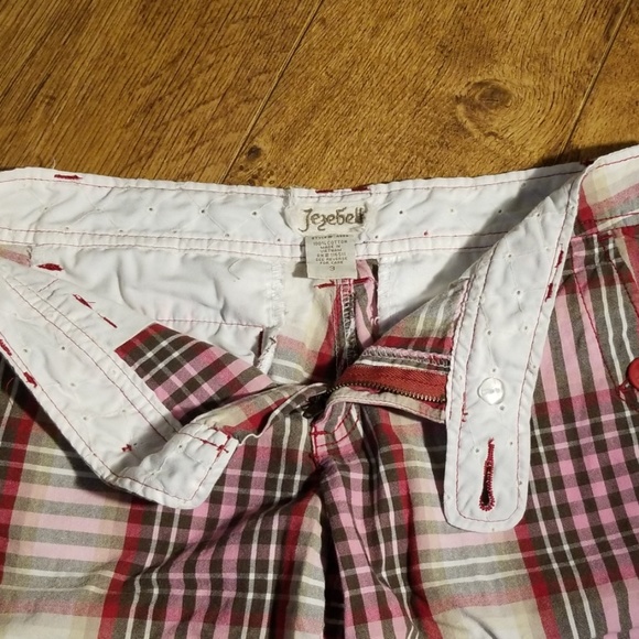 Shorts - Picture 8 of 8